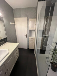 Rénovation de plusieurs meubles de salle de bain