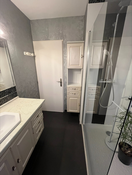 Rénovation de plusieurs meubles de salle de bain